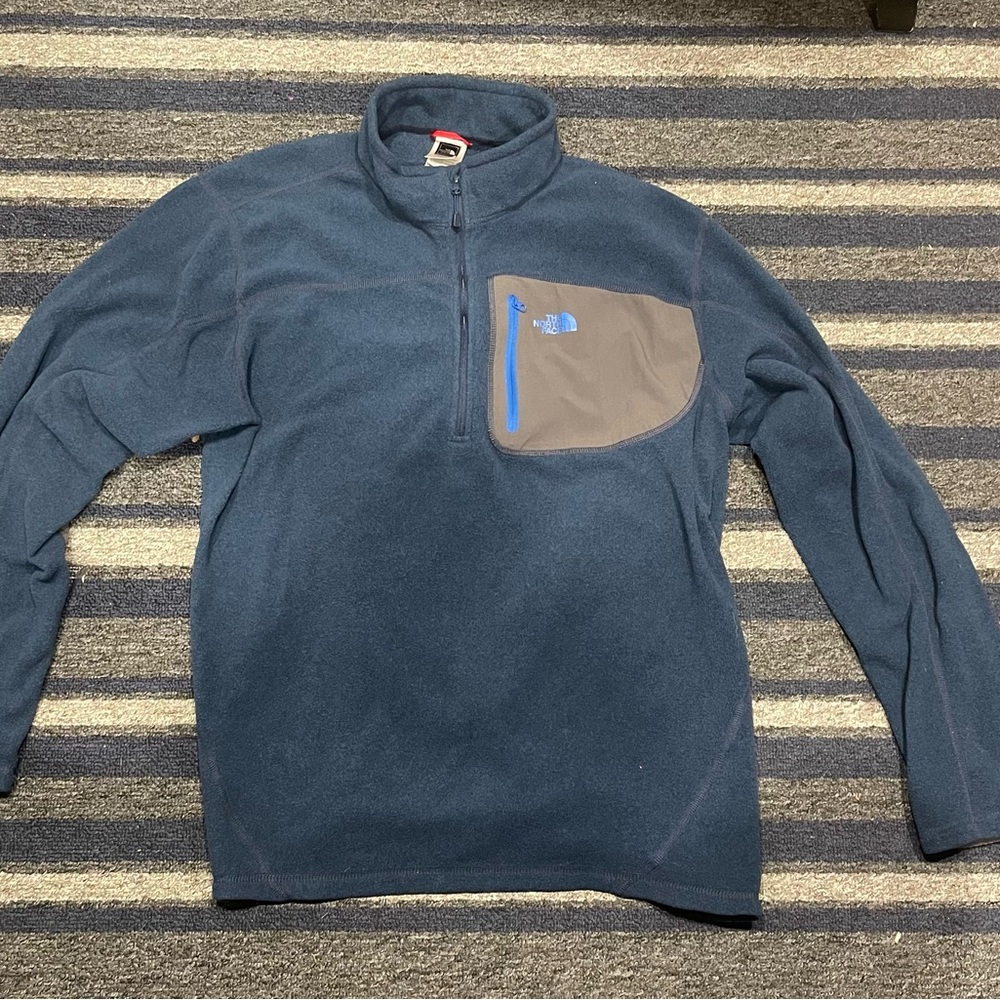 North face fleece sweater